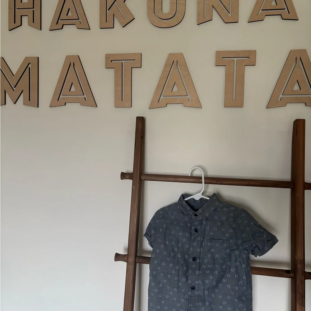💙 5 for $25 💙 The Children's Place Gray Patterned Shirt